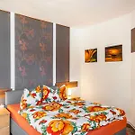 Ferienwohung In Orange