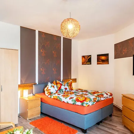 Apartment Ferienwohung In Orange Barth
